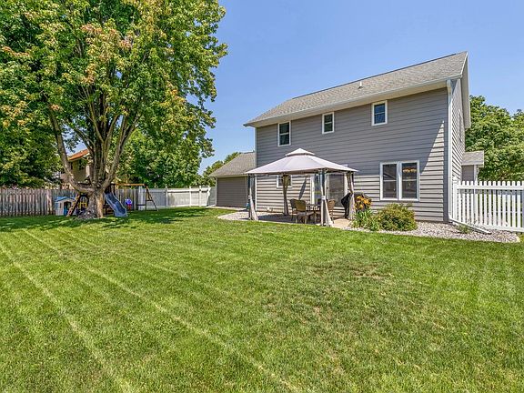 3rd image of 1341 4th AVENUE N N