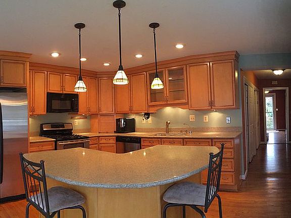 5th image of 4333 Willow Woods Dr