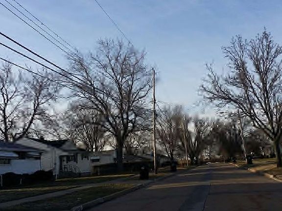 3rd image of 5303 W 150th St