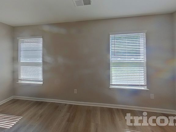 2nd image of 1059 Summerlin Trl