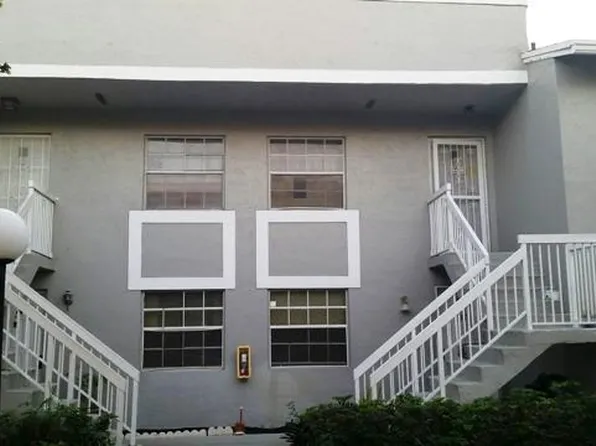 452 NE 210th Circle Ter APT 203-7A, Miami, FL 33179