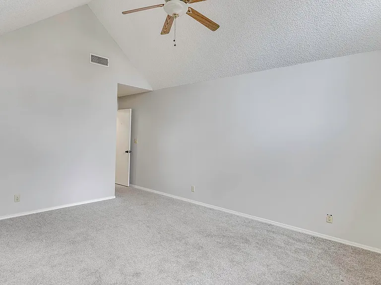 10513 E 113th St S — Photo 24