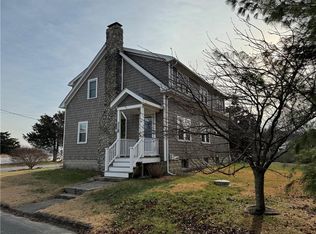 38 Terrace Ave, Warwick, RI 02889