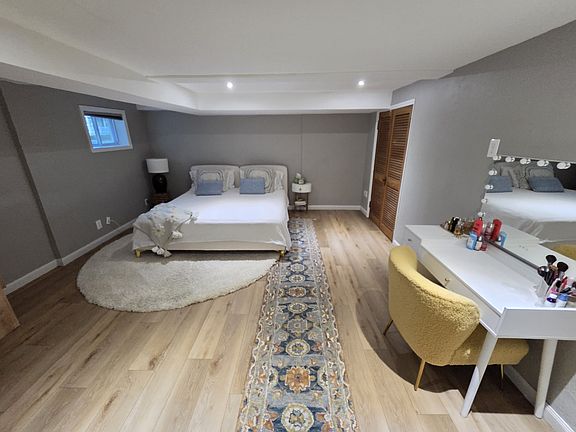 2nd image of 2796 Observatory Ave #9