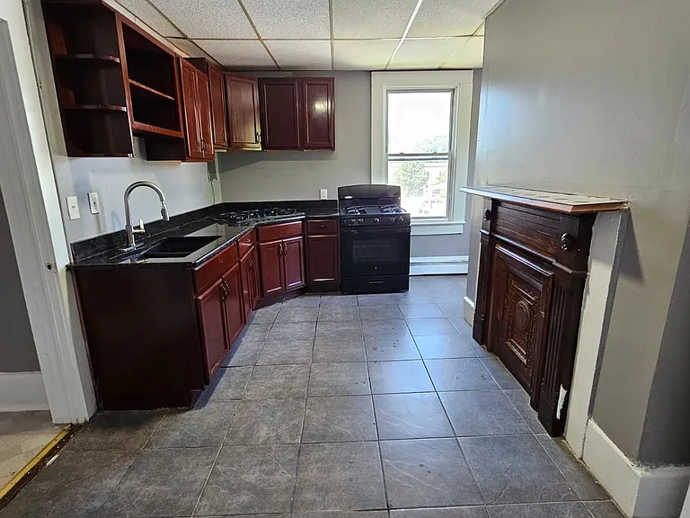 8 Hawthorne Ave #A2 — Photo 11