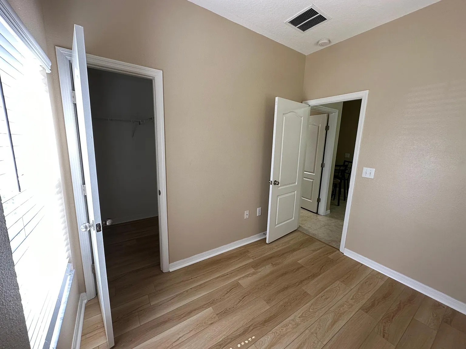 4 bed, 1479 sqft, $1,900 — Photo 4