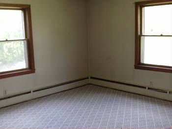 2nd image of 914 Reeves Dr