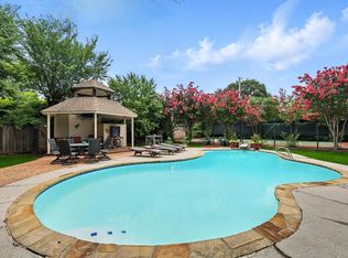 1003 Glenwick Ln, Arlington, TX 76012