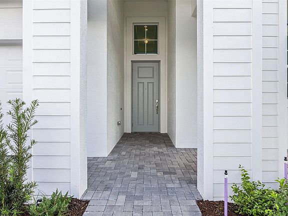4th image of 5414 Hutchinson Way