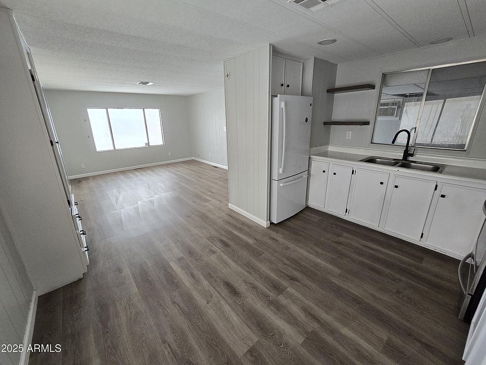 1st image of 918 S EVANGELINE Avenue