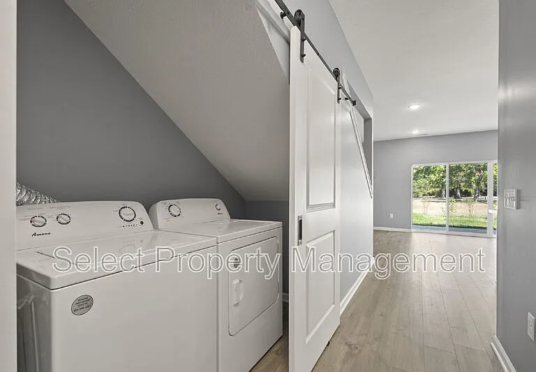 7079 Homestead Rd — Photo 7