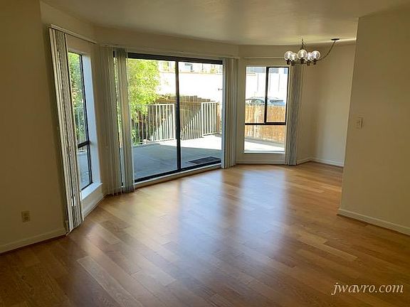 5th image of 2414 Pine St APT 101