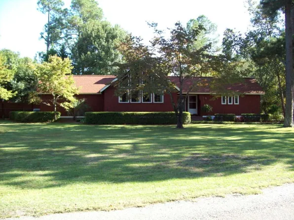 2464 Lakeside St, Orangeburg, SC 29118