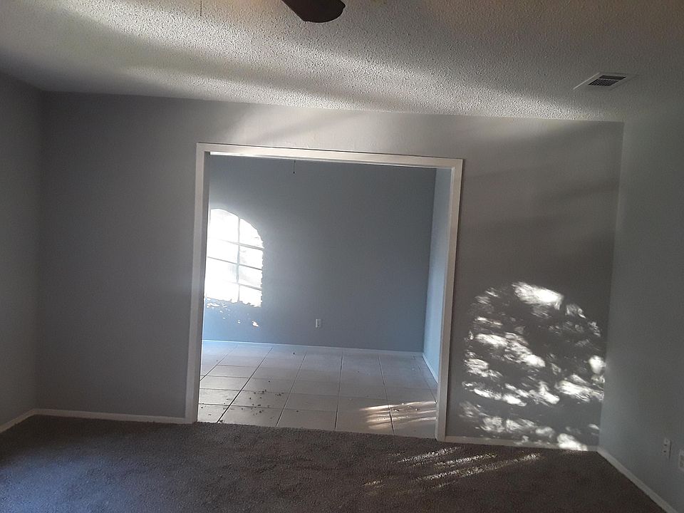 1st image of 2711 Marquis Cir E