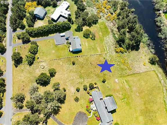 3rd image of Manion Dr
