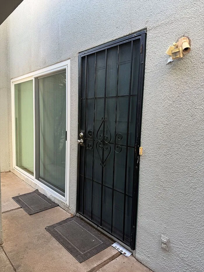 3 bed, 2.0 bath, 1446 sqft, $1,650 — Photo 2