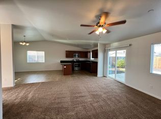 6909 N Meadowlark Ave, Winton, CA