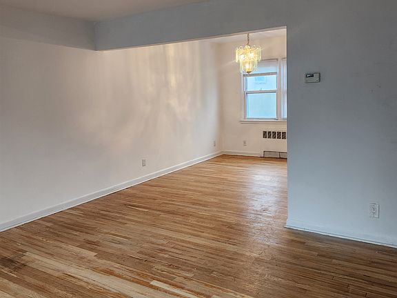 2nd image of 323 Hussey Rd Floor 1