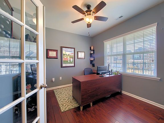 5th image of 5436 Moneta Ln