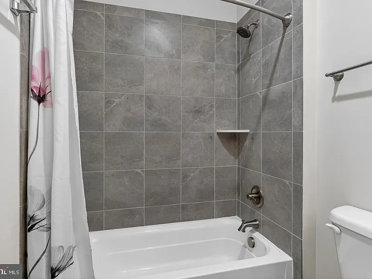 6101 Fairview Farm Dr #207 — Photo 19