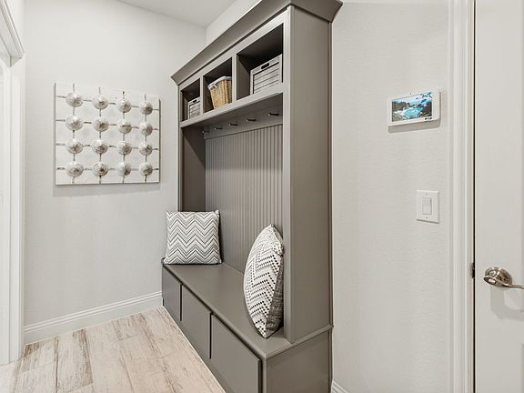 Magnolia II Optional Mud Room