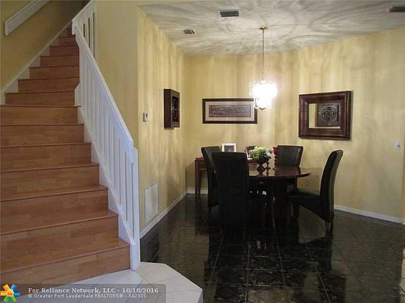 5th image of 7107 NW 78th Pl