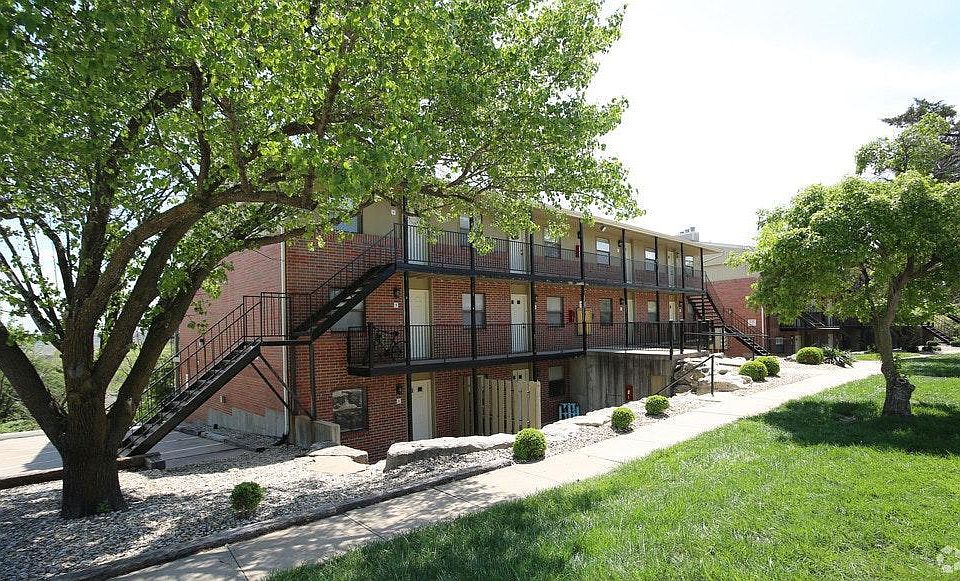 Apartment Building