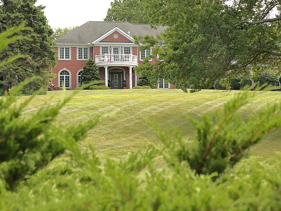 2nd image of 4969 Wolf Rd