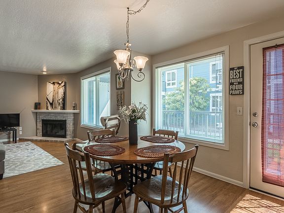 5th image of 12526 SE 32nd St #29