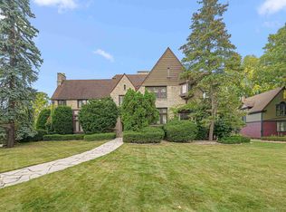 187 E Division St, Fond Du Lac, WI 54935