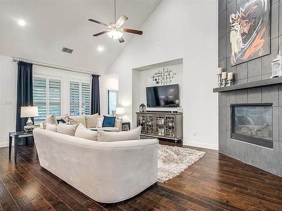 3rd image of 2808 Greenhigh Ln