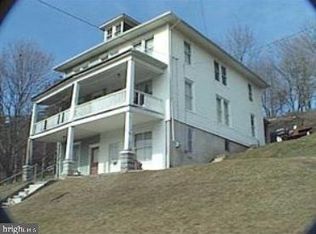 64 Main St, Felton, PA 17322