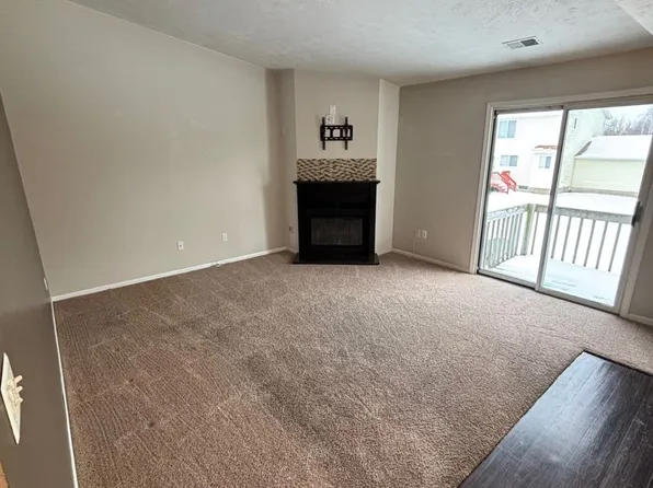 4601 Stauffer Ave SE, Kentwood, MI 49508