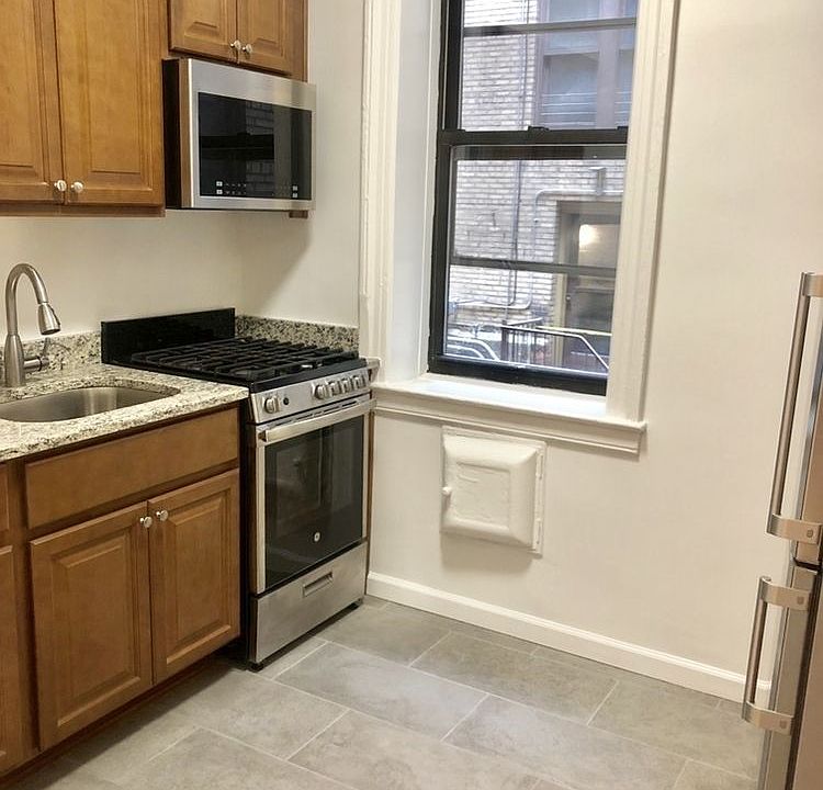 1st image of 3252 33rd St APT A4