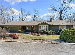 22 Dornoch Ln, Bella Vista, AR 72715