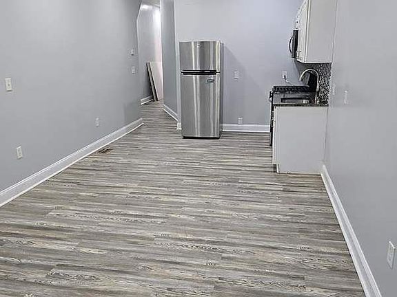 4th image of 2230 W Lehigh Ave #1