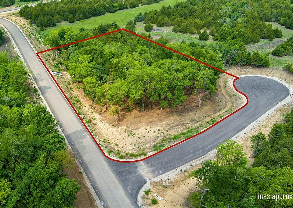 1st image of 2403 Shady Cir