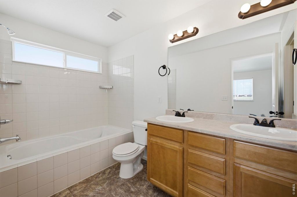 268 Pinebrook Ct