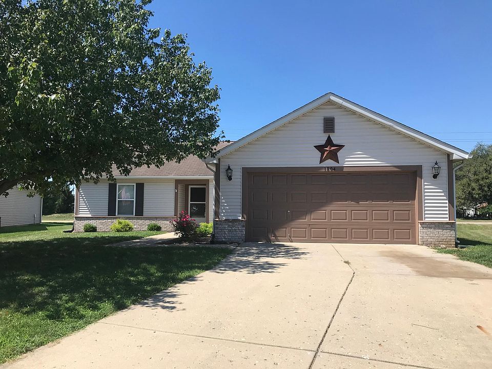 1st image of 1804 Claybrook Dr
