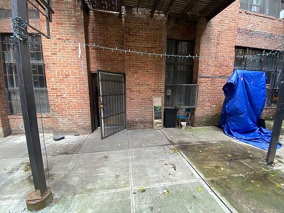 4th image of 250 Moore St #105A