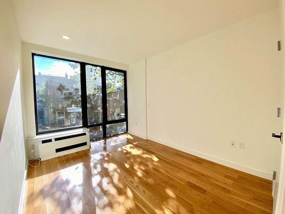 1st image of 25 E 19th St #2B