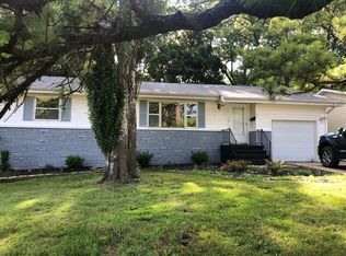 1431 S Overbrook Ave, Springfield, MO 65807