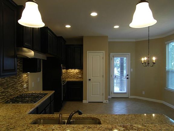 4th image of 518 S Meadowlark St #B