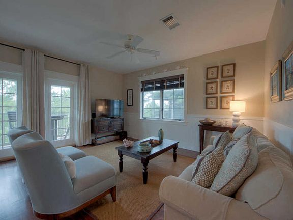 2nd image of 27 Saint Augustine St Unit 6301