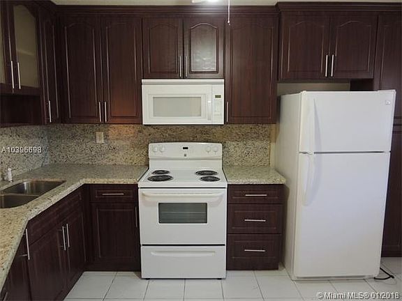 2nd image of 1750 NE 191st St #1142