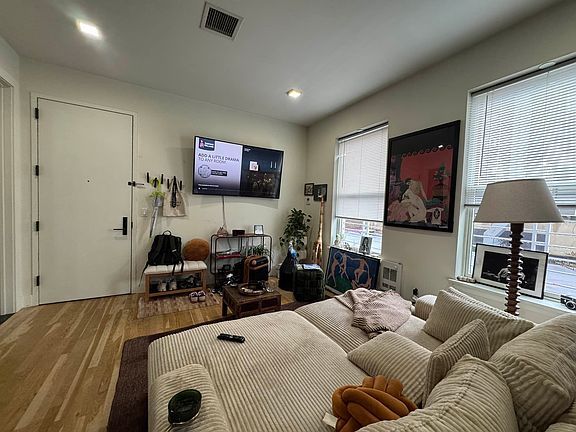 3rd image of 1636 De Kalb Ave #2F