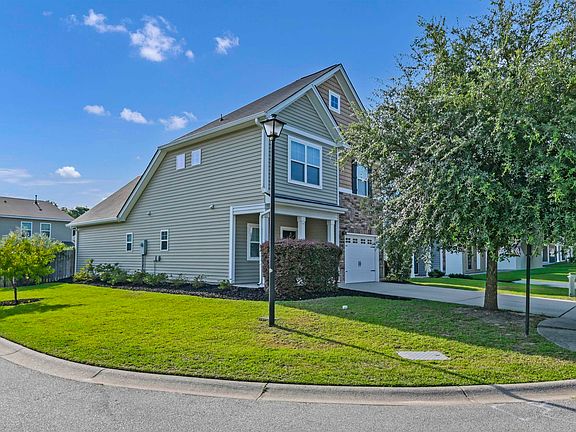 2nd image of 501 Finnegan Ln
