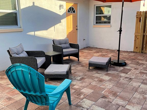 4th image of 420 Live Oak Ln