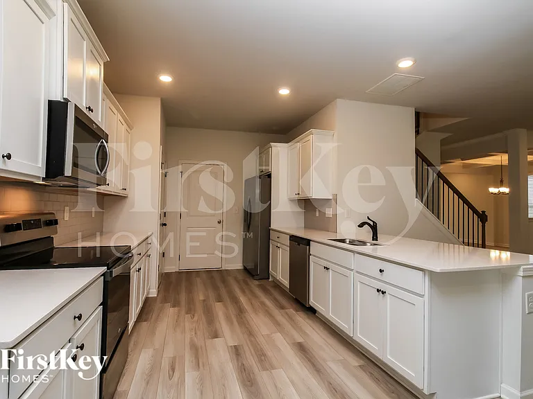 75 Tulip Dr — Photo 7