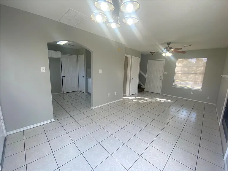 14007 Oleoke Ln — Photo 4